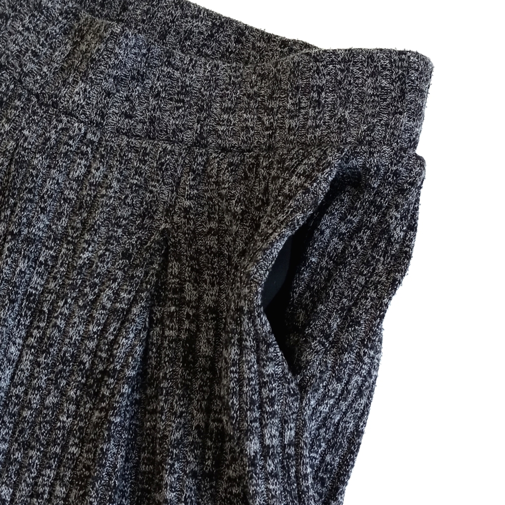 Banana Republic Women's Black White Heathered Knit Rayon Blend Wide Leg Pants XS - Picture 4 of 16